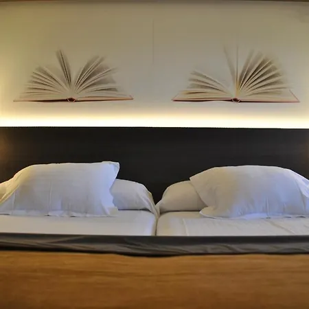 Brea's Hotel 4*