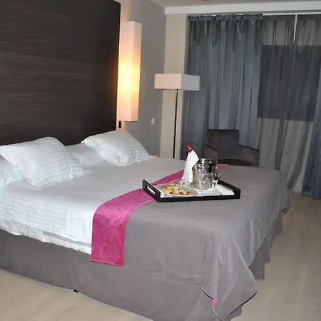 Hotel Brea's